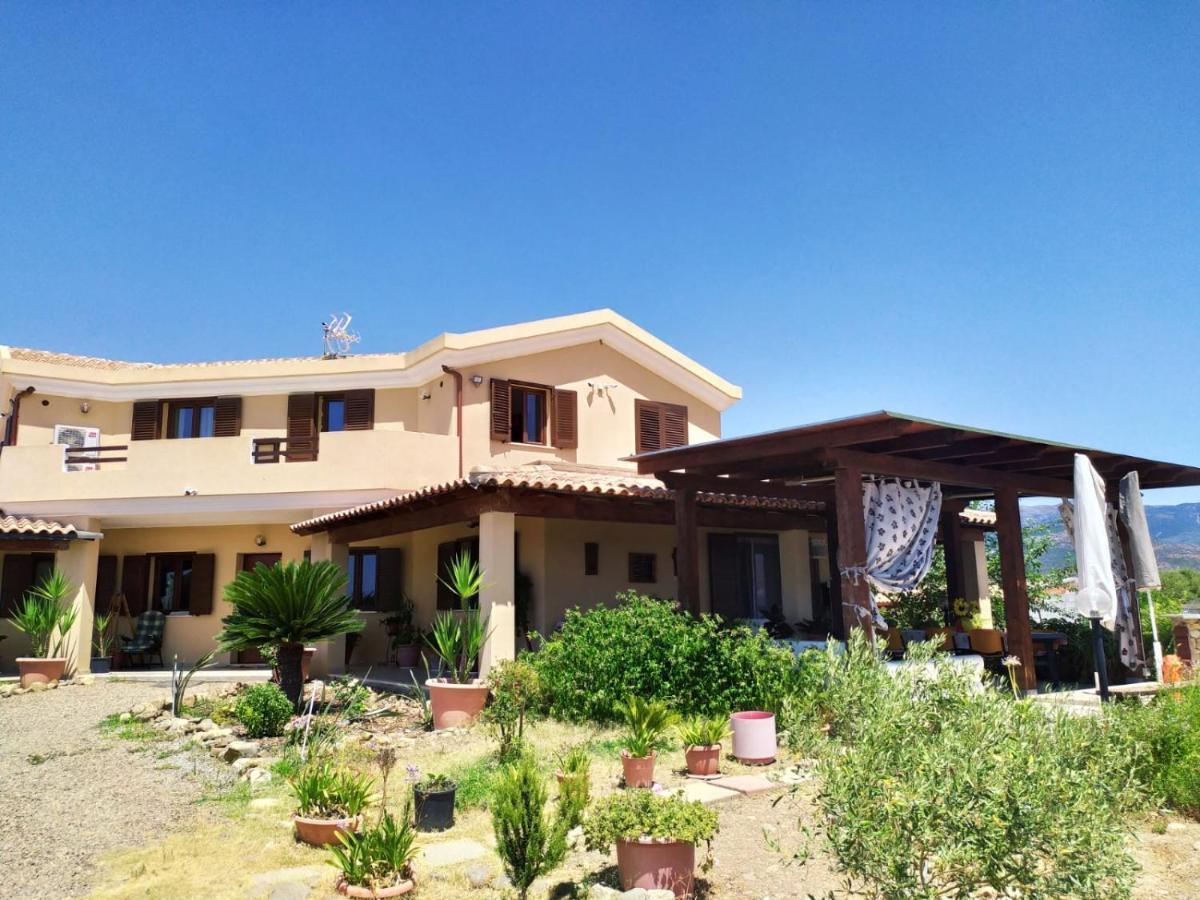 Villa Maria Maracalagonis Exteriör bild